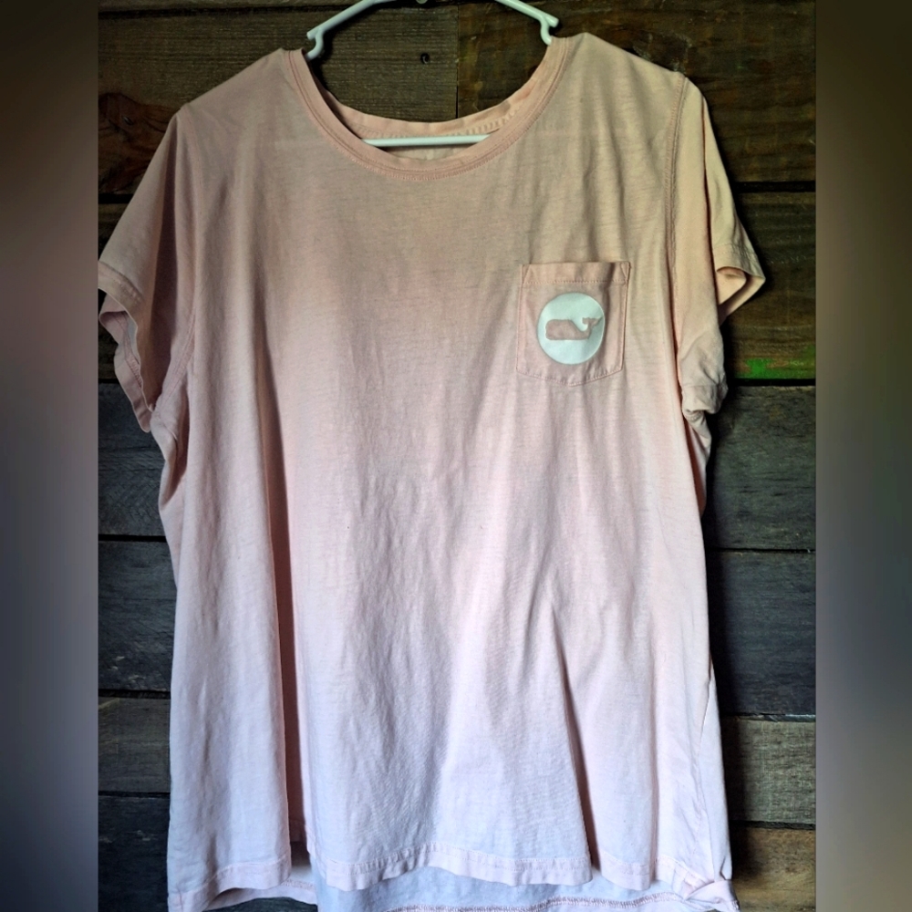 Vineyard vines tee